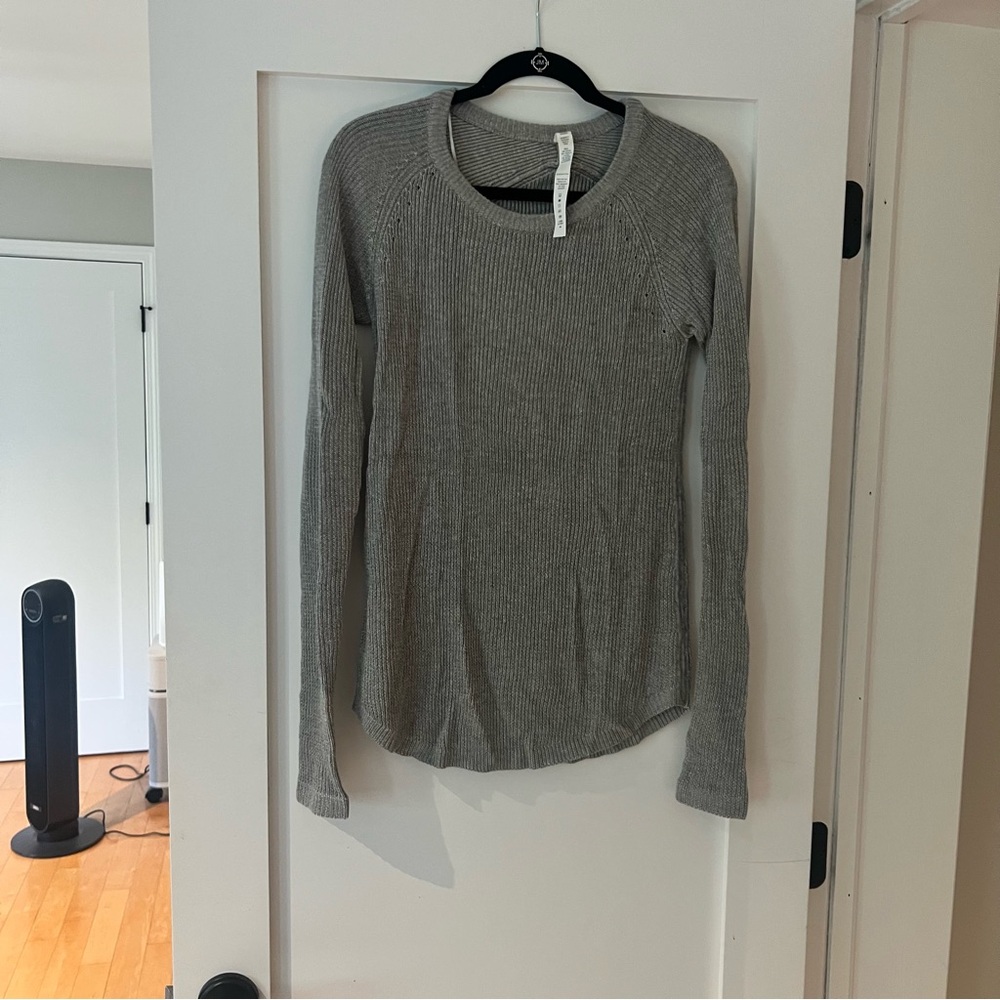 Gray Ribbed Long-Sleeve Women's Top- Like new Lululemon top!